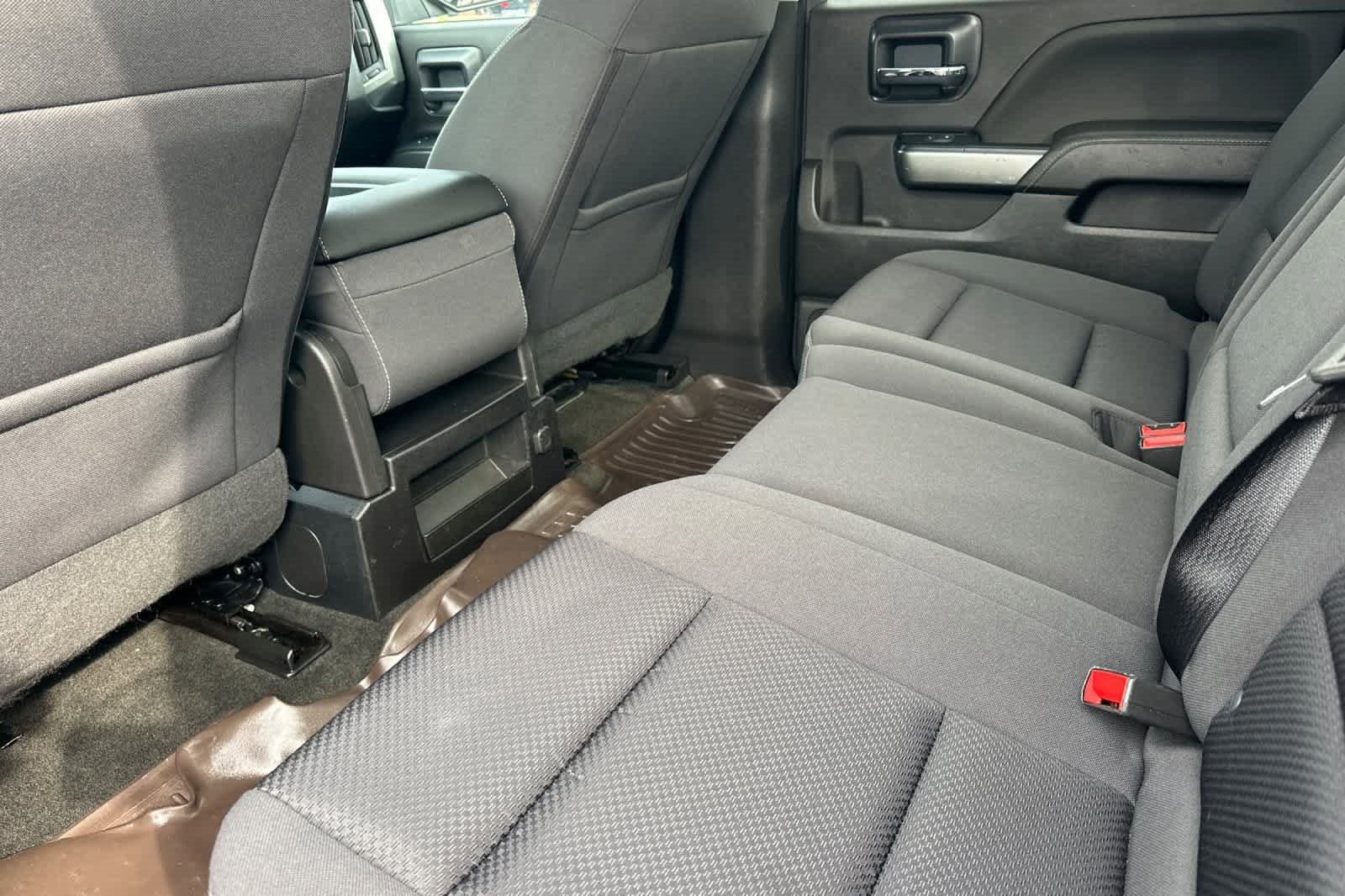 Used 2018 Chevrolet Silverado 1500 LT w/ All Star Edition image 10