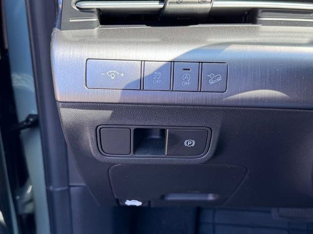 Used 2026 Hyundai Kona SE AWD/4WD image 17
