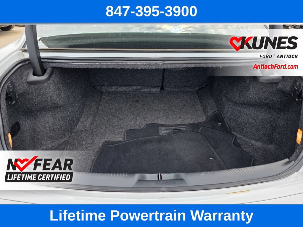 Used 2019 Chrysler 300 S AWD/4WD image 20