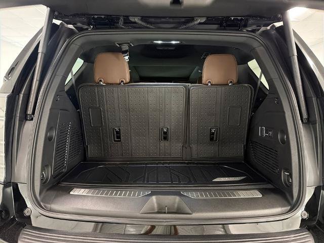 Used 2026 Chevrolet Tahoe High Country w/ Sun And Tow Package AWD/4WD image 10