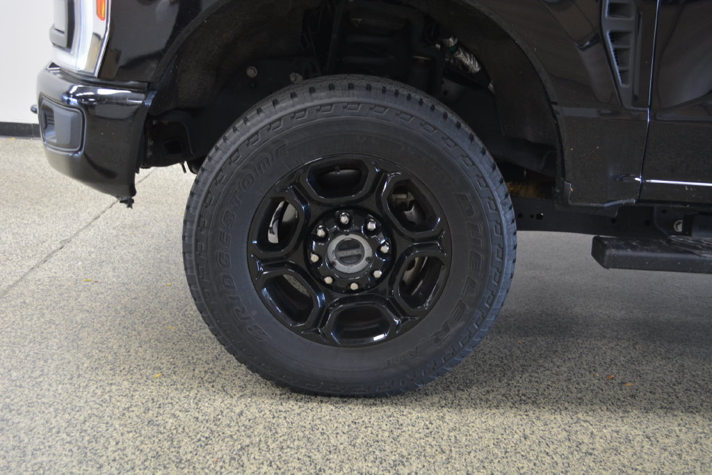 Certified 2023 Ford F250 XL w/ STX Appearance Package AWD/4WD image 13