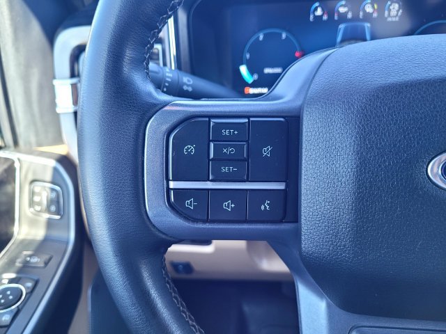 Certified 2025 Ford F350 Lariat w/ Black Appearance Package AWD/4WD image 25