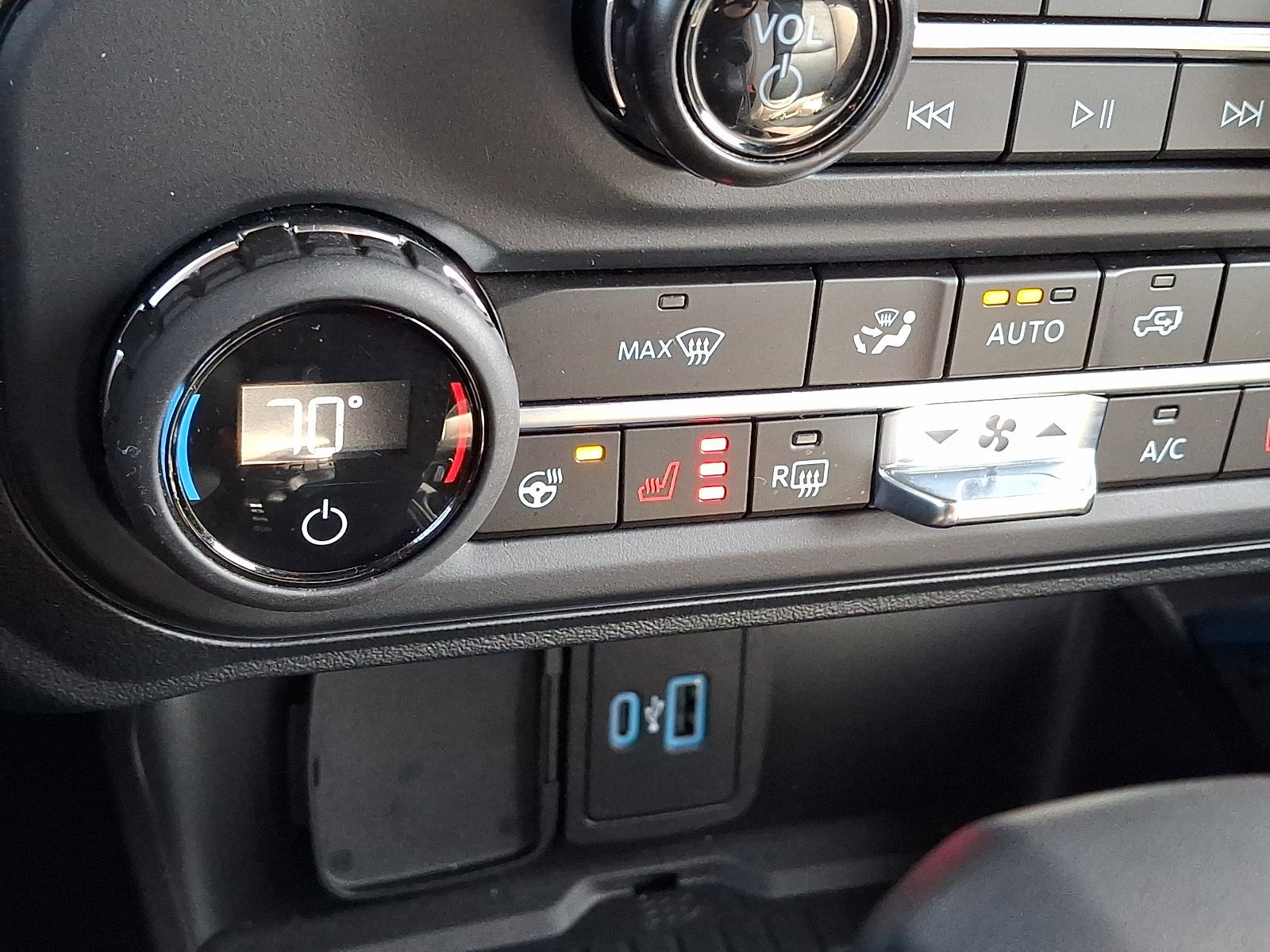 Certified 2024 Ford Bronco Wildtrak image 27