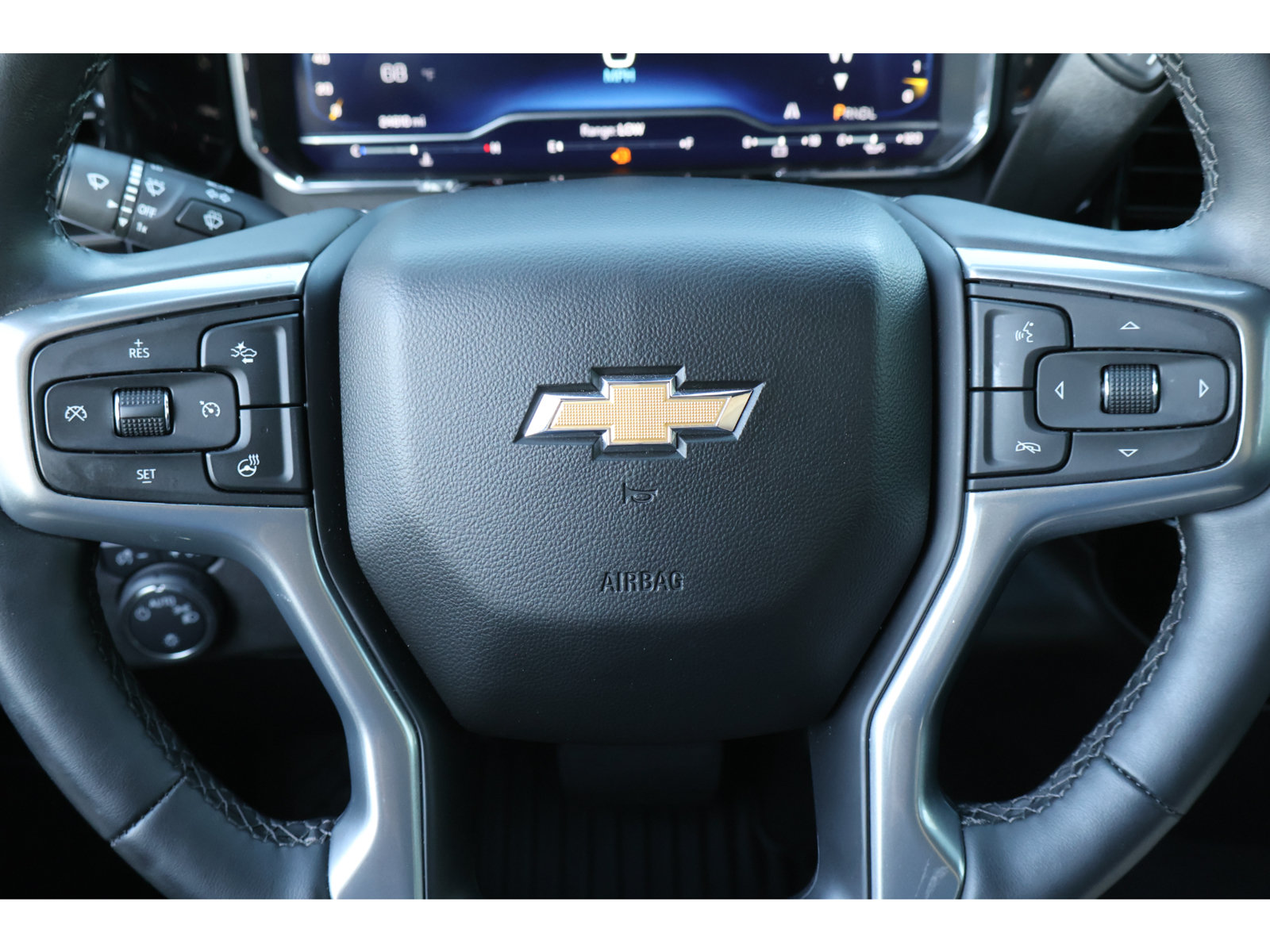 Used 2024 Chevrolet Silverado 1500 LT RWD image 29