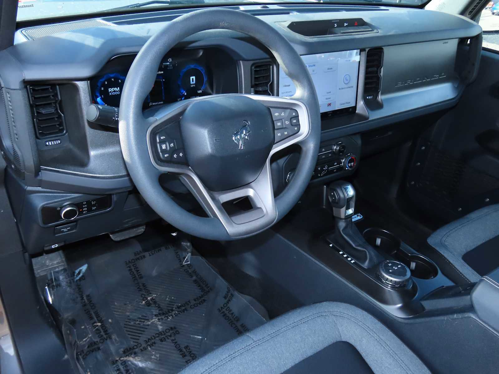 Certified 2025 Ford Bronco Base image 2