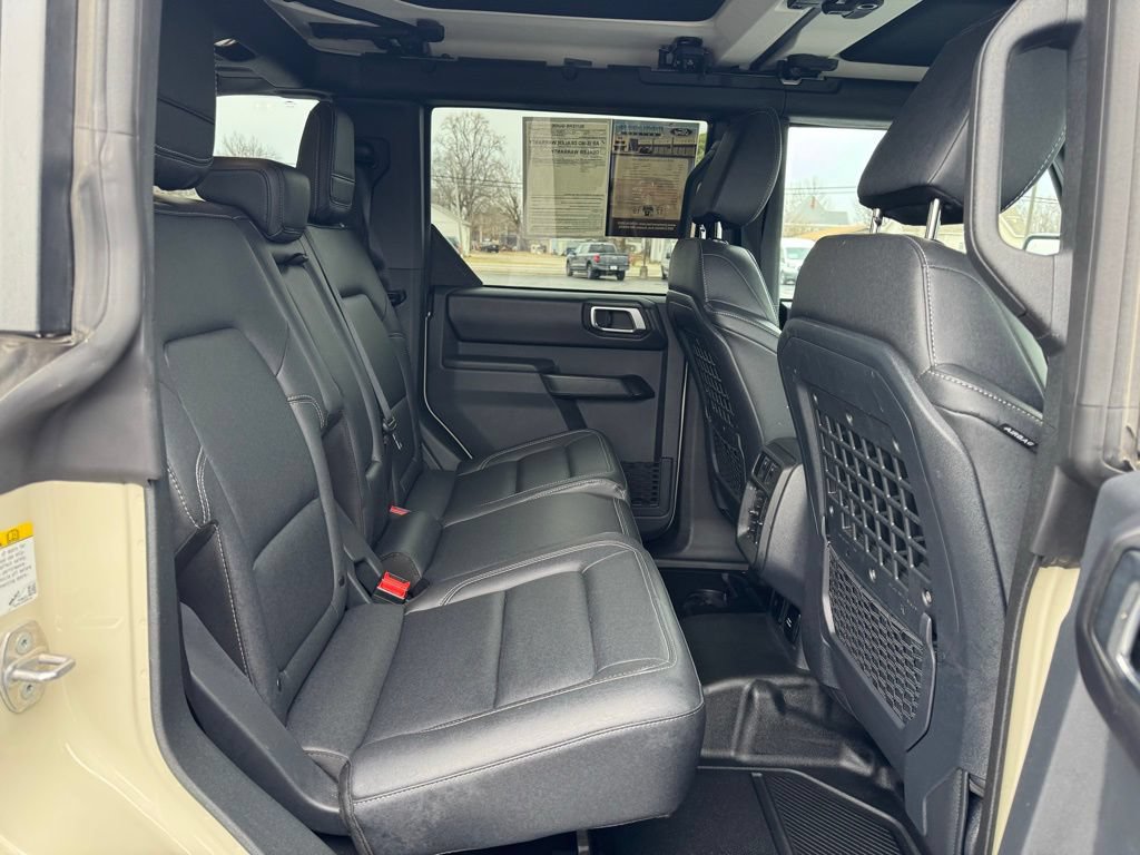 Certified 2025 Ford Bronco Badlands AWD/4WD image 18