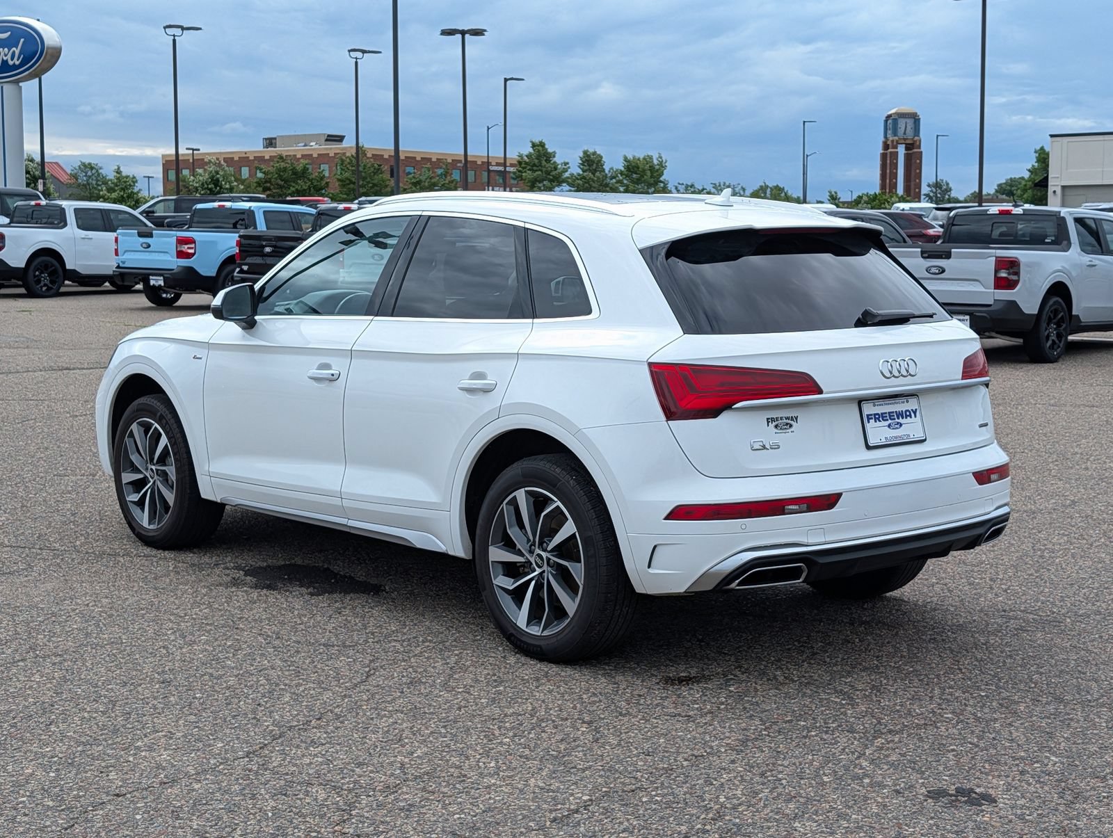 Used 2023 Audi Q5 2.0T Premium Plus AWD/4WD image 3