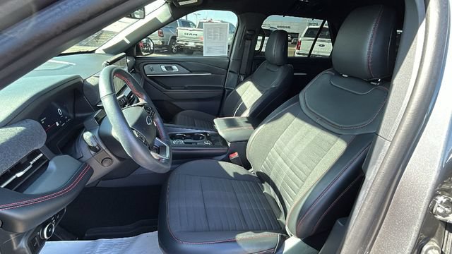 Certified 2025 Ford Explorer ST-Line w/ Premium Package RWD image 19