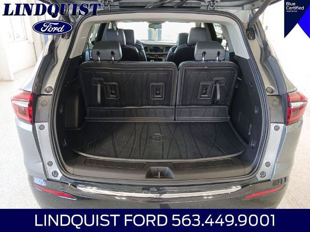 Used 2020 Buick Enclave Essence w/ Sound and Sites Package AWD/4WD image 22