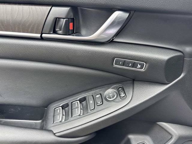 Used 2022 Honda Accord Touring image 17