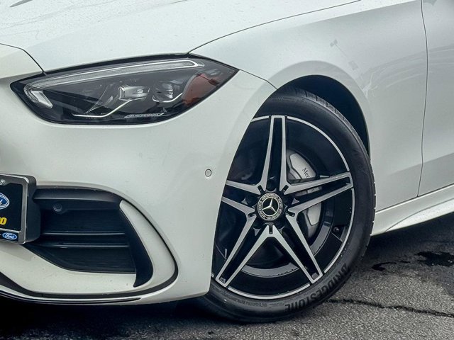 Used 2022 Mercedes-Benz C 300 4MATIC Sedan image 3
