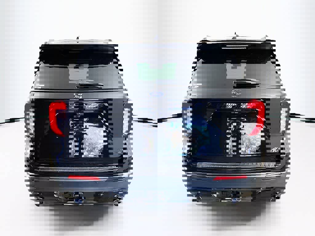 Certified 2022 Ford Explorer ST-Line w/ Class IV Trailer Tow Package image 4