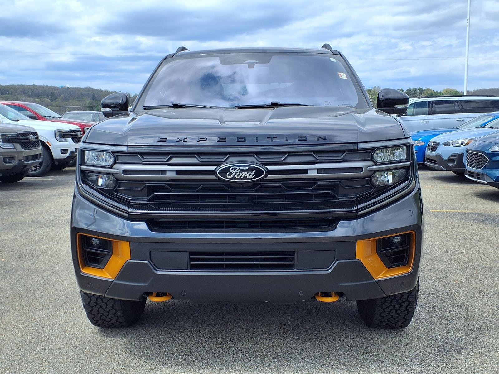Certified 2025 Ford Expedition Tremor AWD/4WD image 5