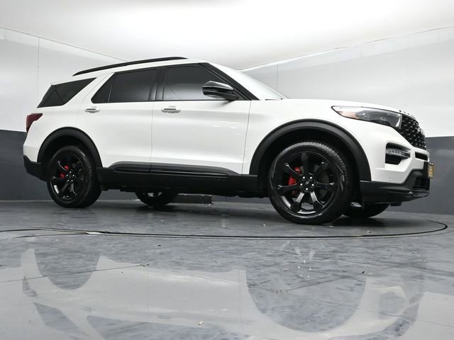 Certified 2024 Ford Explorer ST w/ Equipment Group 401A AWD/4WD image 37