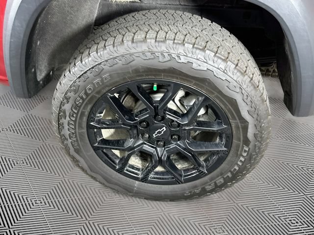 Used 2024 Chevrolet Colorado Trail Boss w/ LPO, Dark Essentials Package AWD/4WD image 34
