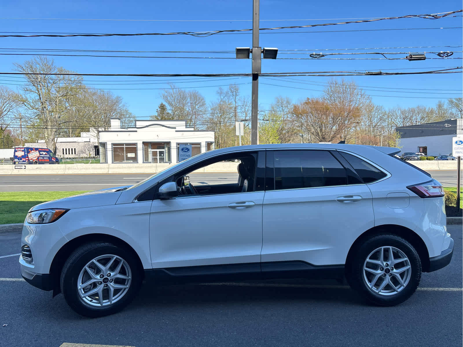 Certified 2023 Ford Edge SEL image 2