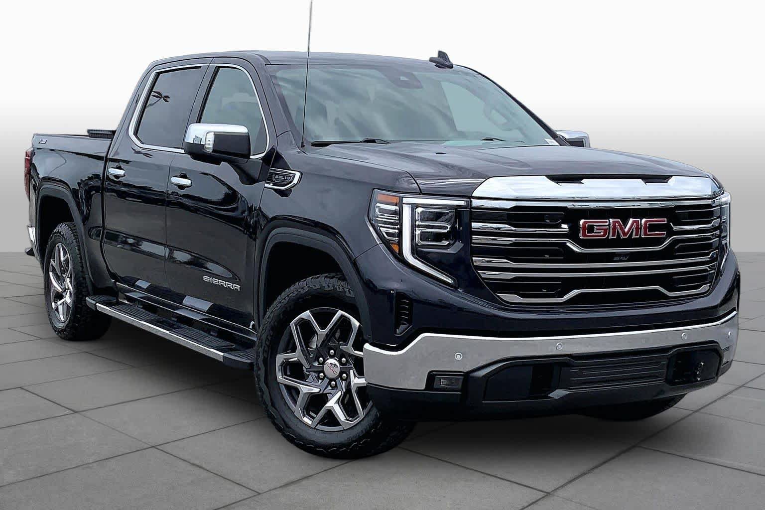 Used 2025 GMC Sierra 1500 SLT w/ SLT Premium Plus Package AWD/4WD image 3