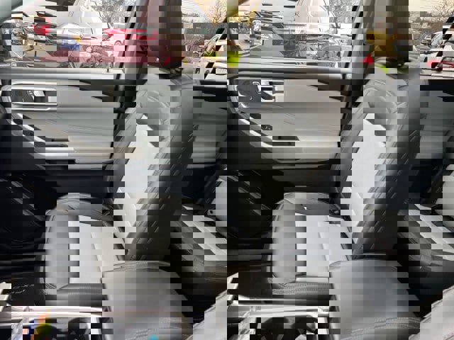 Certified 2022 Ford Explorer XLT w/ Equipment Group 202A image 10