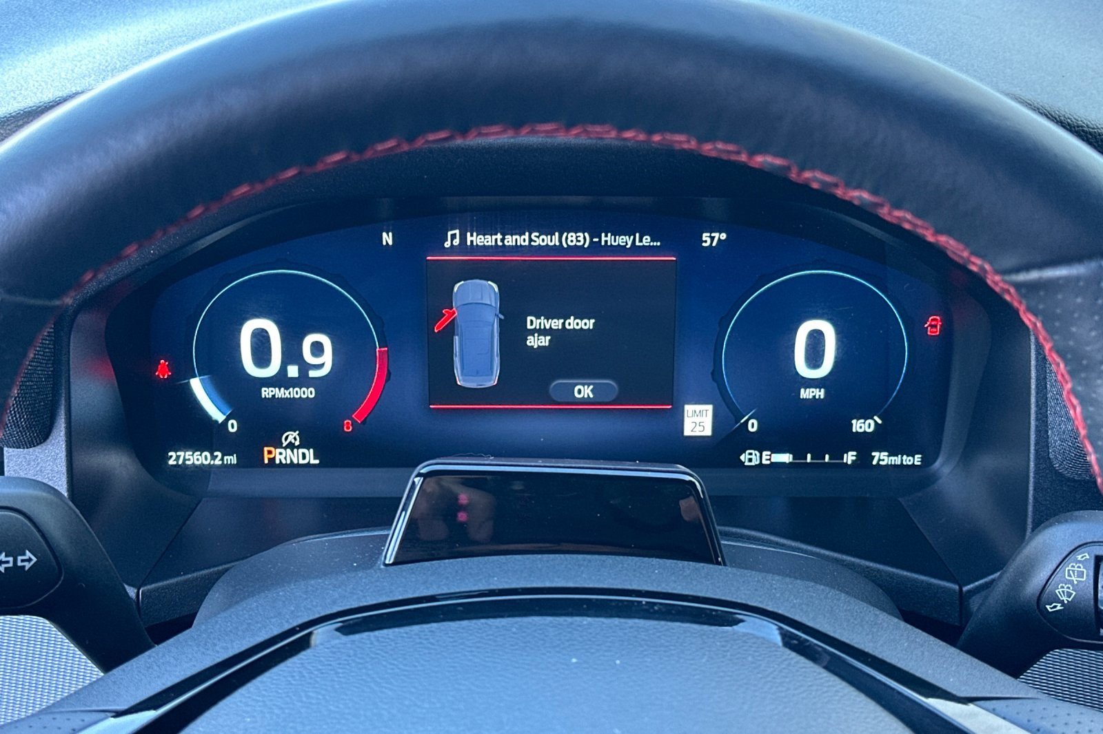 Certified 2025 Ford Explorer ST-Line w/ ST-Line Street Pack image 29