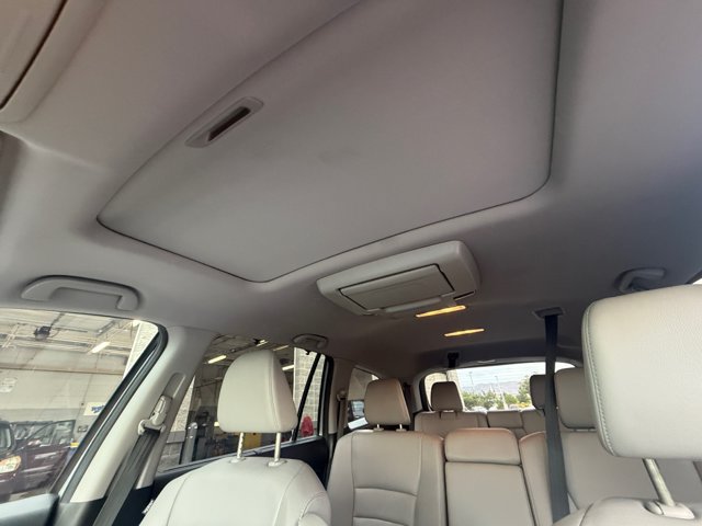 Used 2019 Honda Pilot Touring image 33