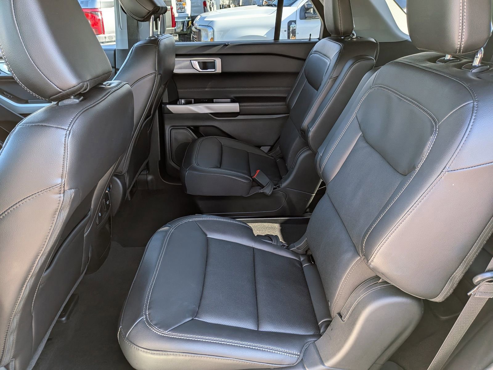 Certified 2023 Ford Explorer Limited w/ Equipment Group 301A image 17