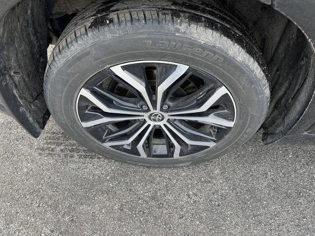 Used 2025 Toyota Crown Signia XLE image 10