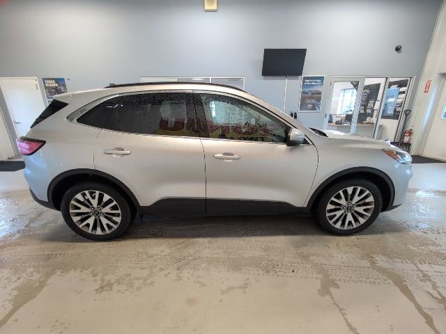 Certified 2020 Ford Escape Titanium image 7