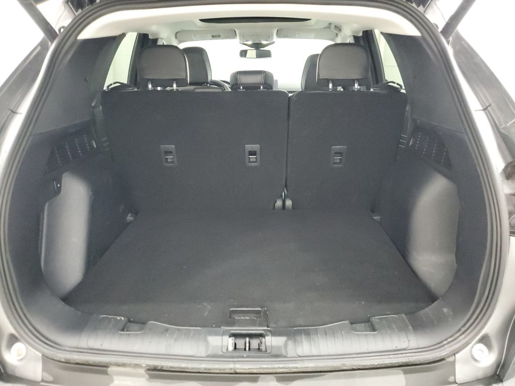 Certified 2024 Ford Escape Platinum w/ Class II Trailer Tow Package AWD/4WD image 11