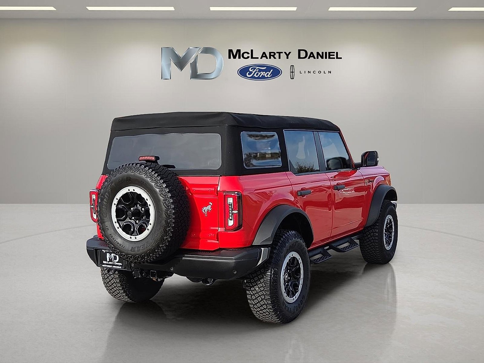 Certified 2023 Ford Bronco Badlands w/ Sasquatch Package image 5