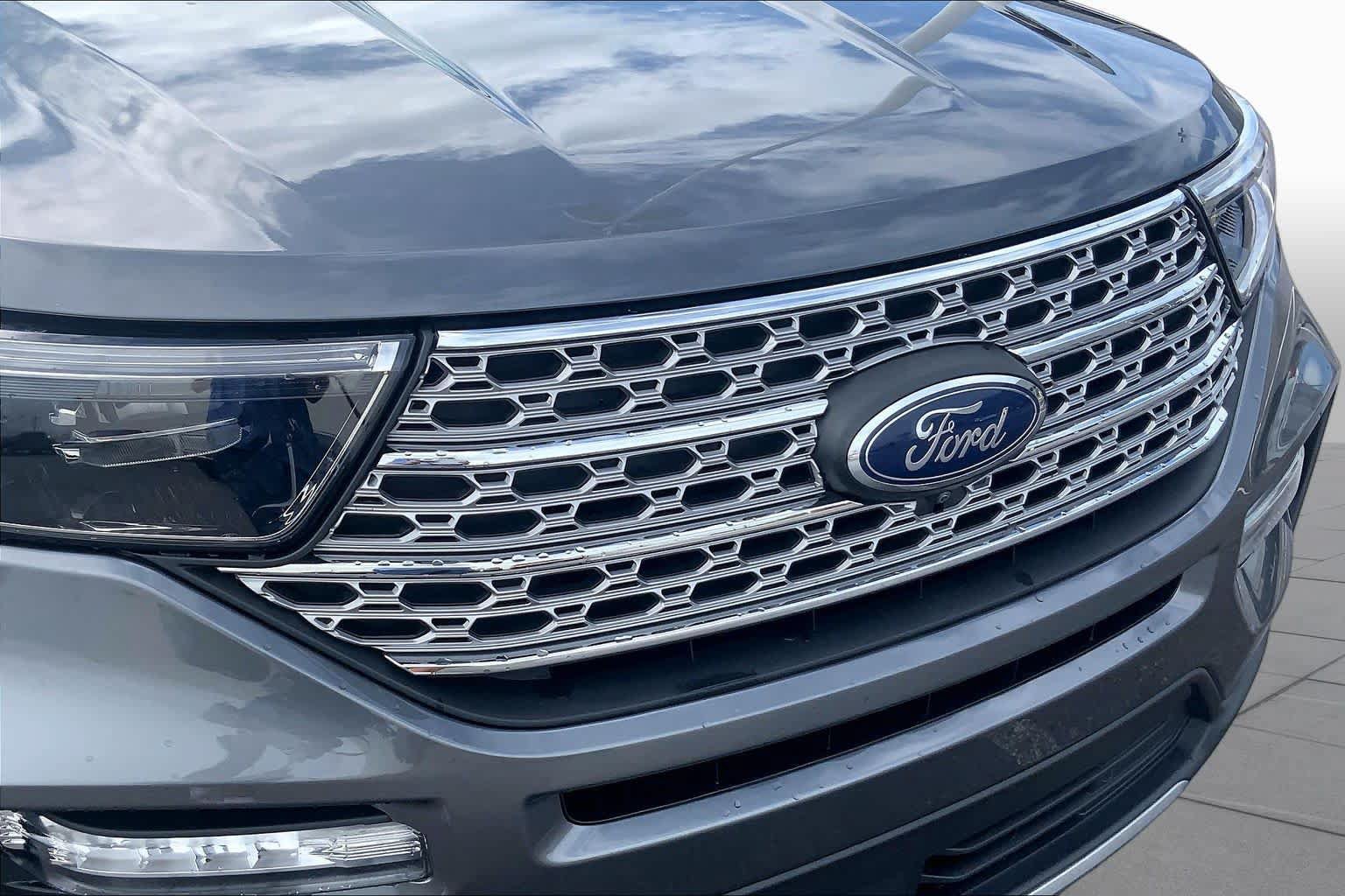 Certified 2022 Ford Explorer Limited w/ Equipment Group 301A RWD image 30