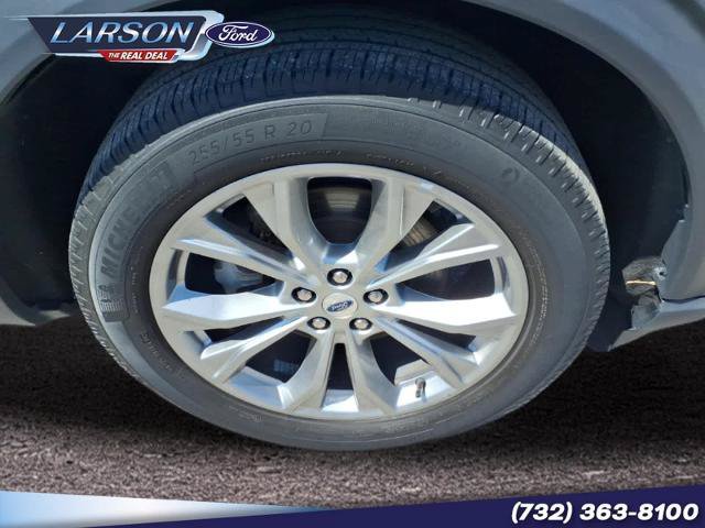 Certified 2023 Ford Explorer Limited AWD/4WD image 7