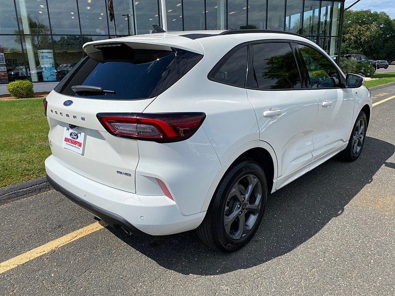 Certified 2023 Ford Escape ST-Line Select w/ Tech Pack #1 AWD/4WD image 7