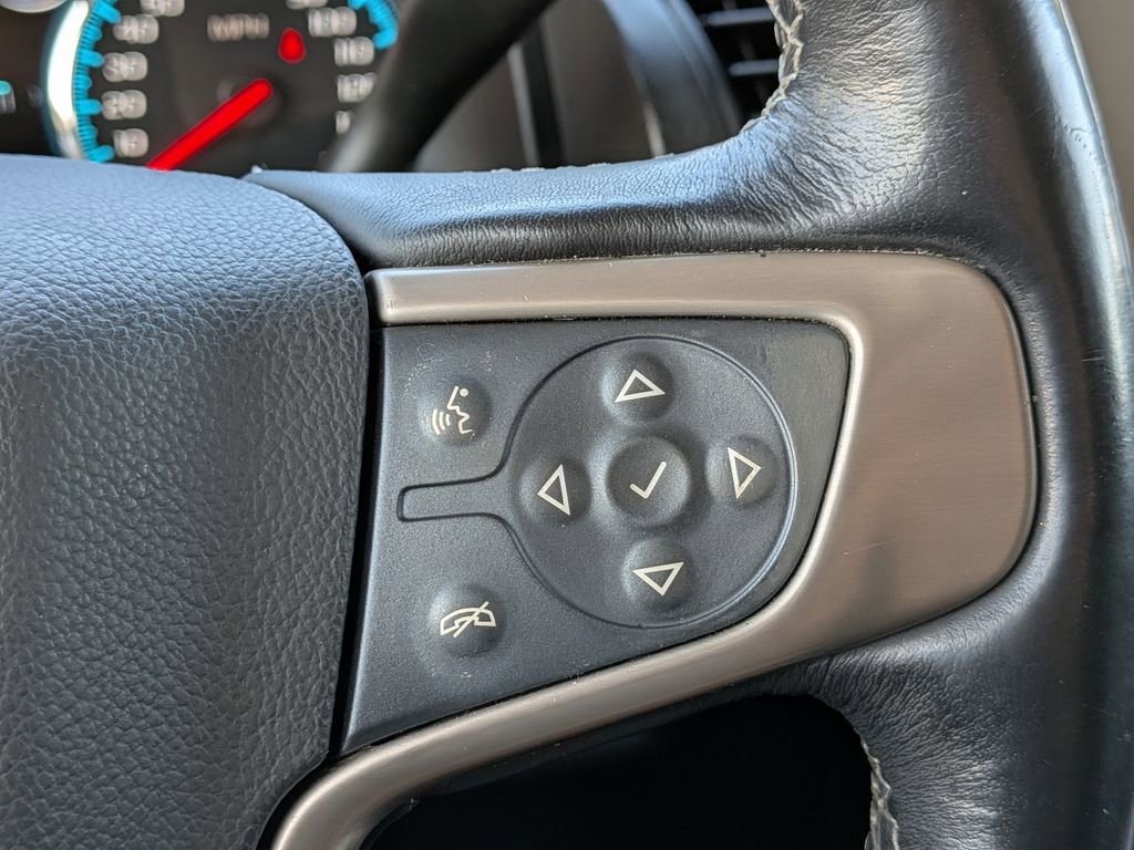 Used 2020 GMC Yukon XL Denali w/ Open Road Package image 32