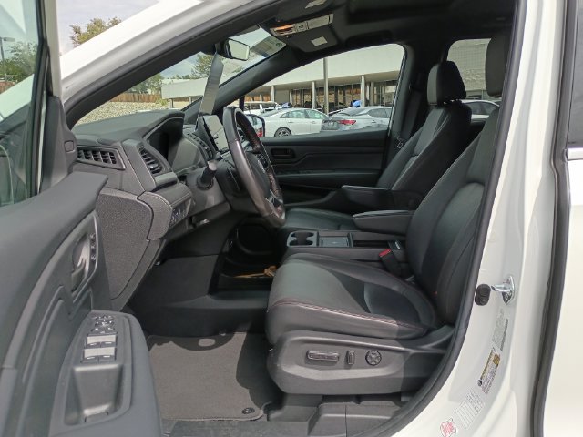 Used 2025 Honda Odyssey Sport-L image 9