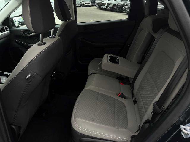 Certified 2022 Ford Escape SE w/ SE Sport Appearance Package image 11