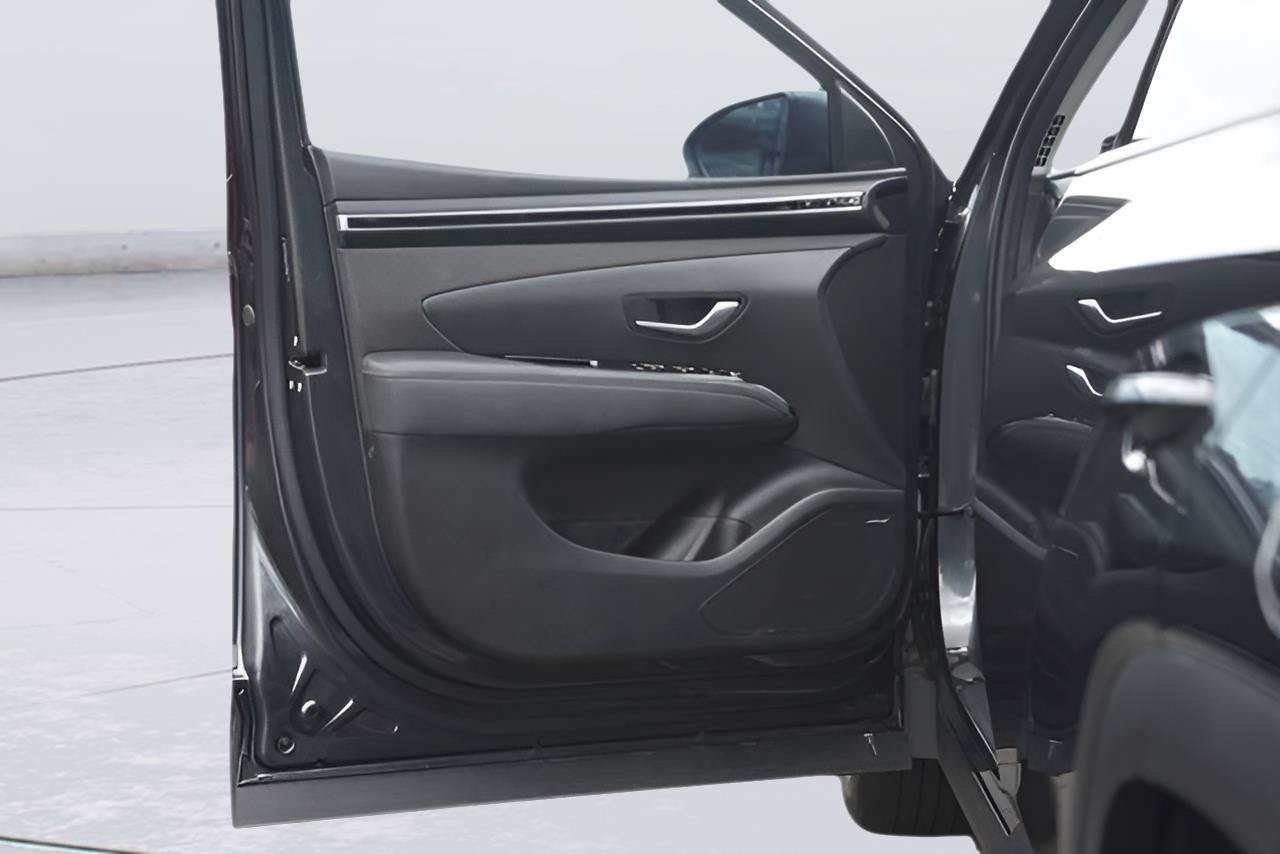 Used 2023 Hyundai Tucson Limited FWD image 31