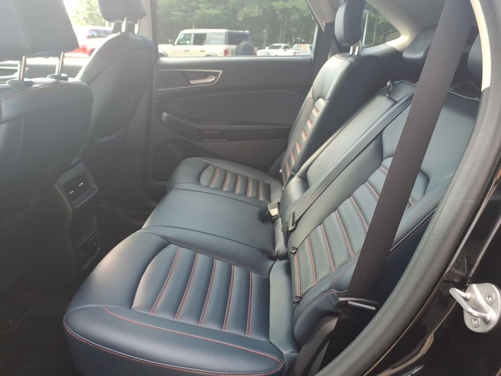 Certified 2023 Ford Edge SEL w/ Sport Appearance Package AWD/4WD image 16