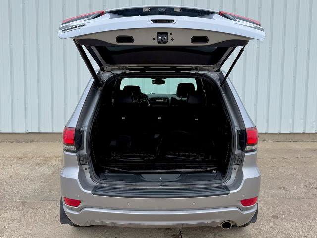 Used 2019 Jeep Grand Cherokee Laredo AWD/4WD image 16