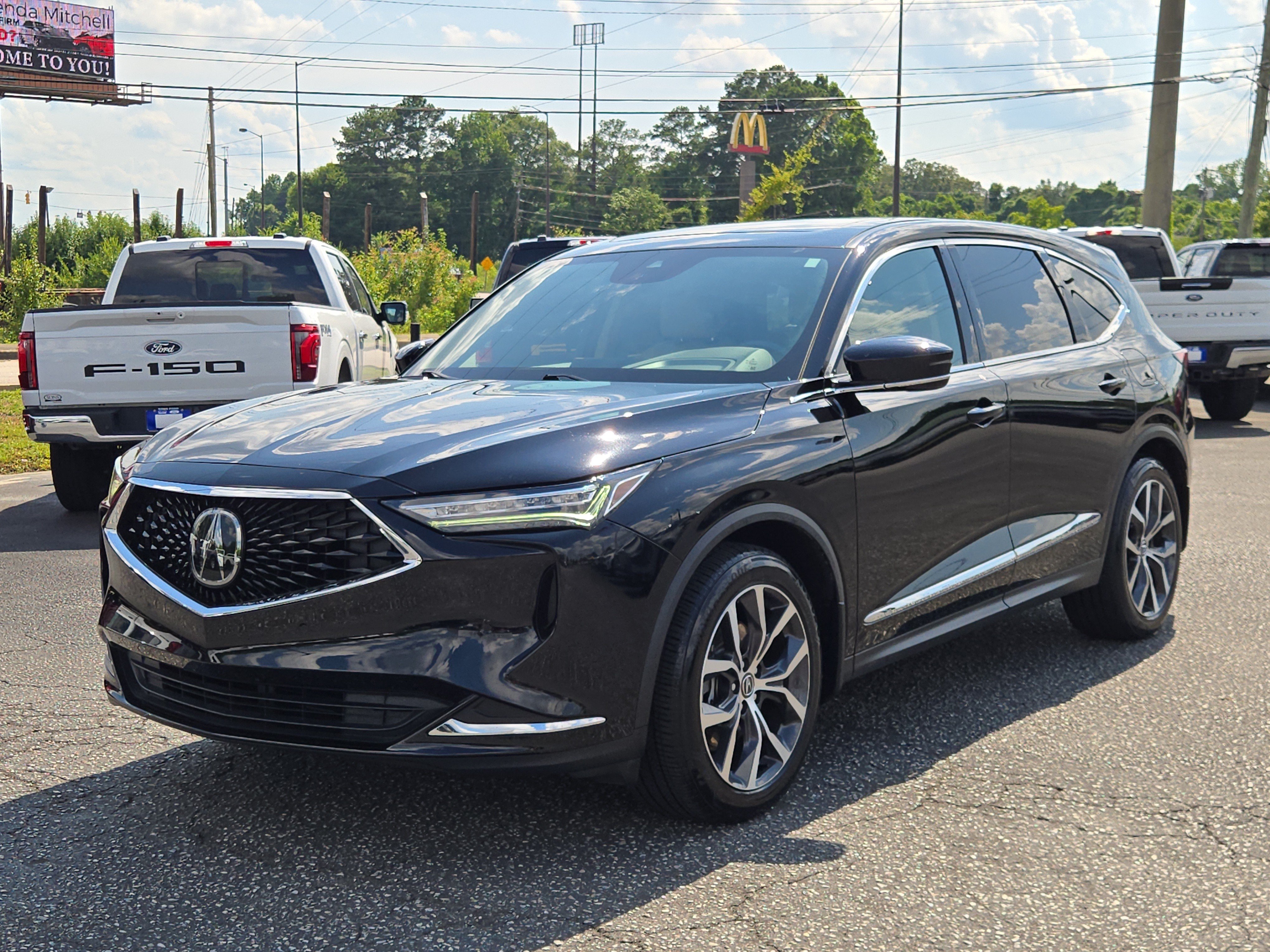 Used 2023 Acura MDX FWD w/ Technology Package image 2
