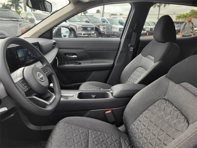 Used 2026 Nissan Kicks SV image 18