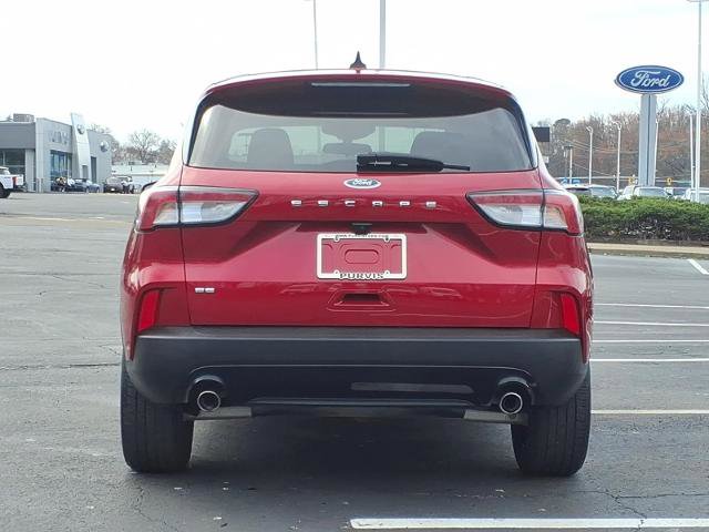 Certified 2022 Ford Escape SE w/ SE Sport Appearance Package FWD image 4