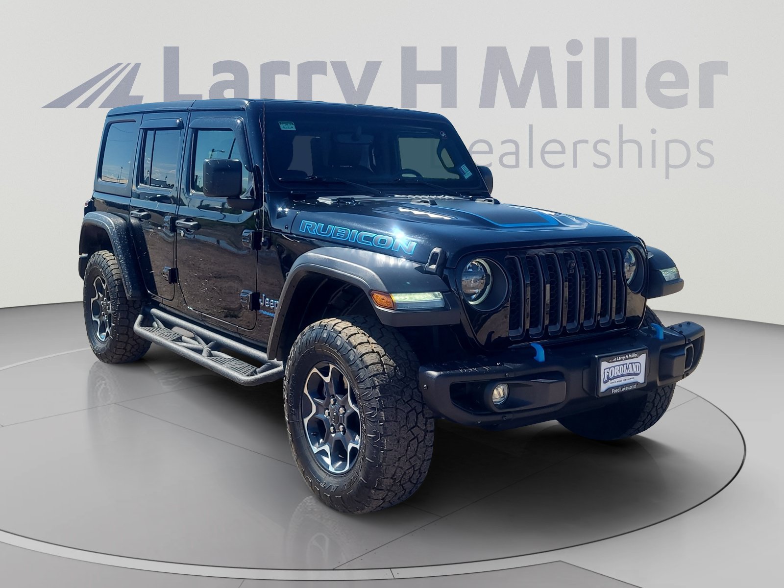 Used 2023 Jeep Wrangler Unlimited Rubicon 4xe w/ Steel Bumper Group AWD/4WD image 7