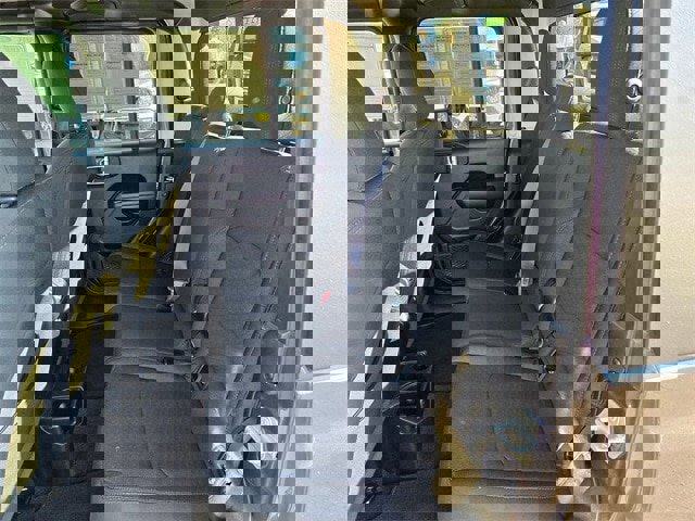 Used 2021 Jeep Gladiator Sport image 7