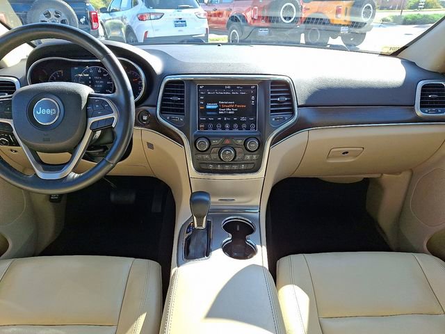 Used 2018 Jeep Grand Cherokee Limited image 16