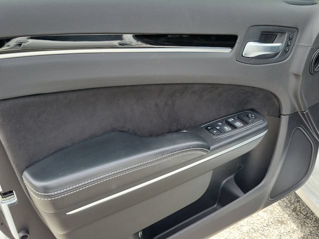 Used 2023 Chrysler 300 C RWD image 18