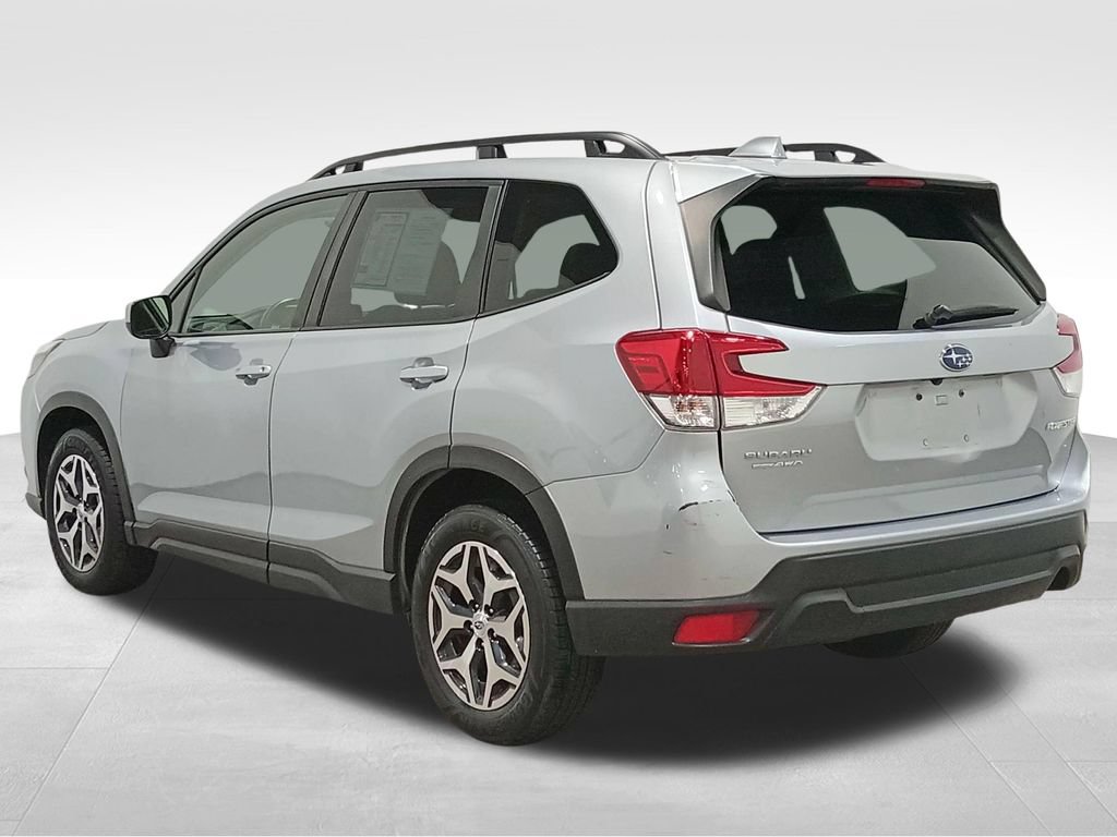 Used 2022 Subaru Forester Premium AWD/4WD image 7