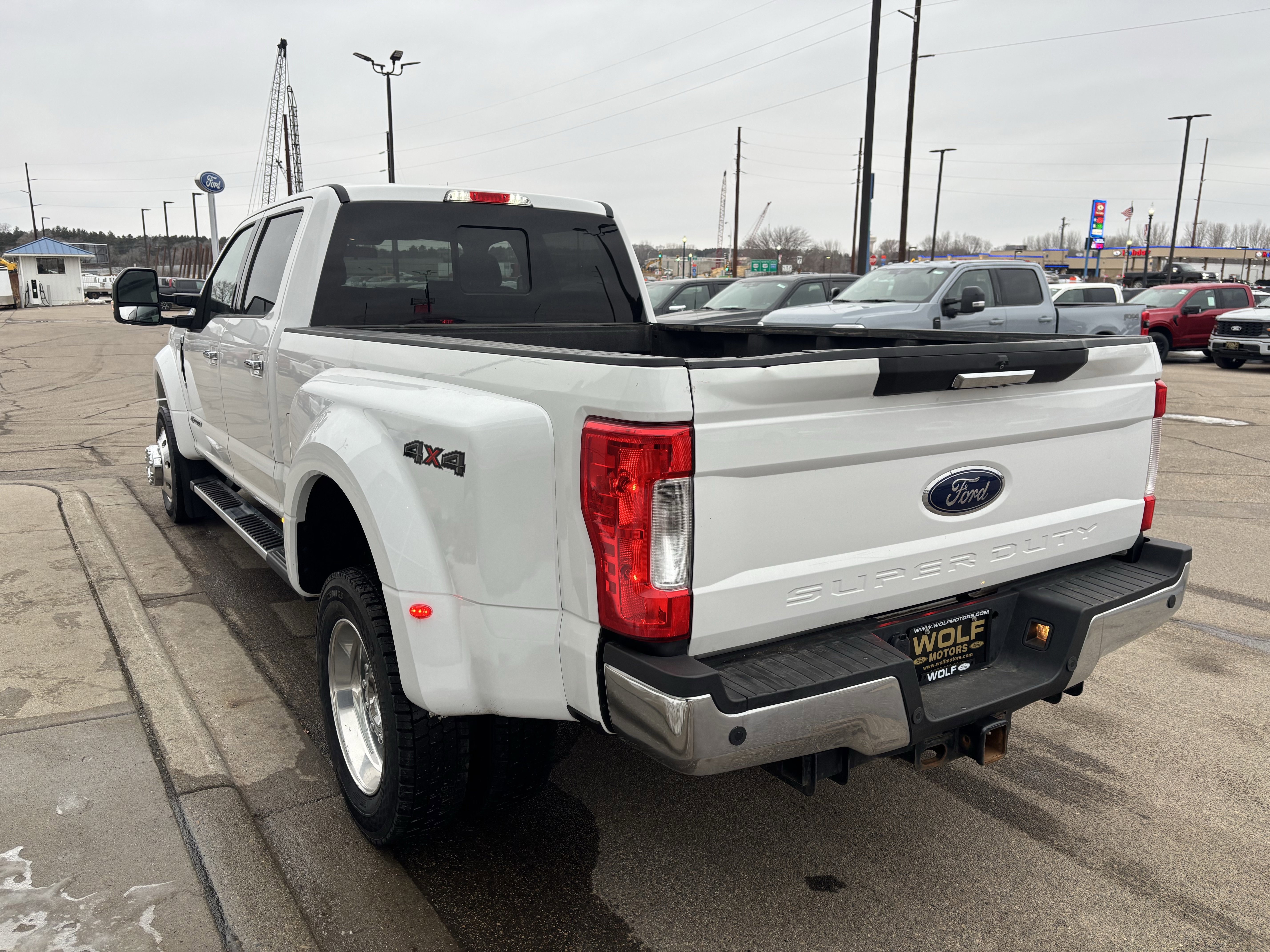 Certified 2019 Ford F450 XLT w/ XLT Premium Package image 3