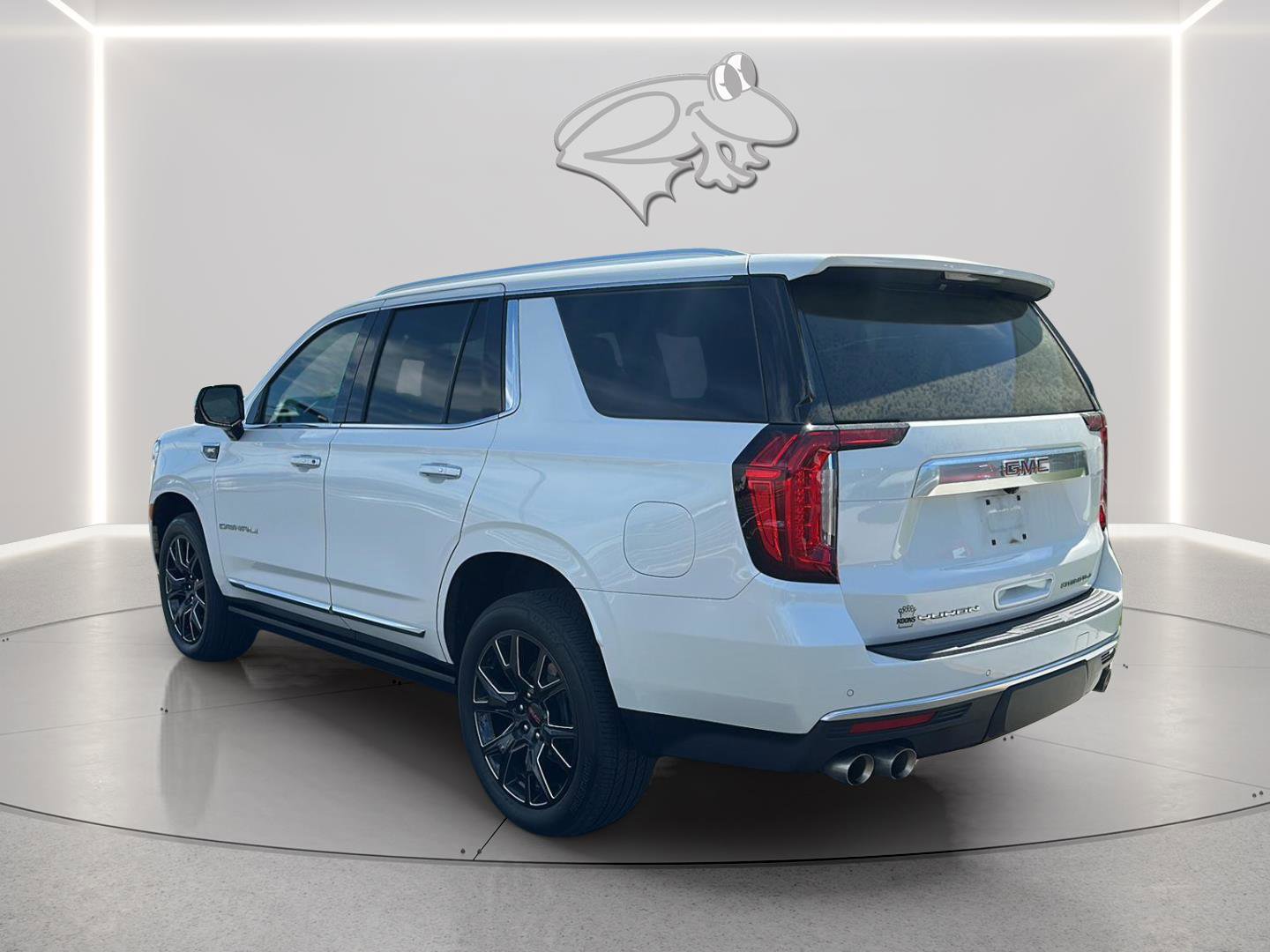Used 2023 GMC Yukon Denali w/ Max Trailering Package AWD/4WD image 3