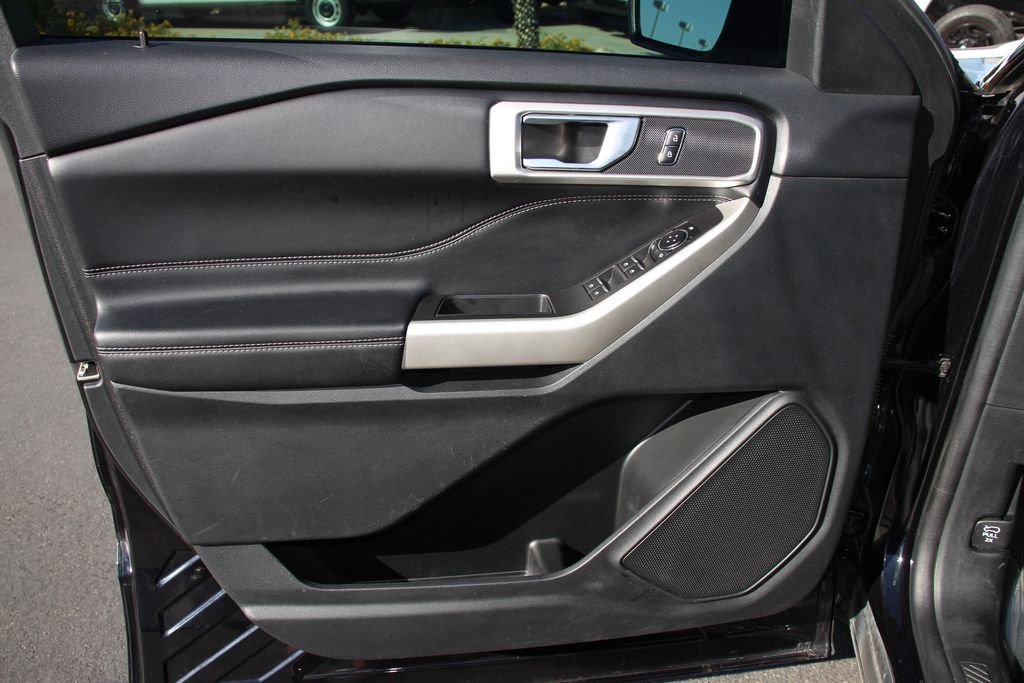 Certified 2022 Ford Explorer XLT RWD image 22