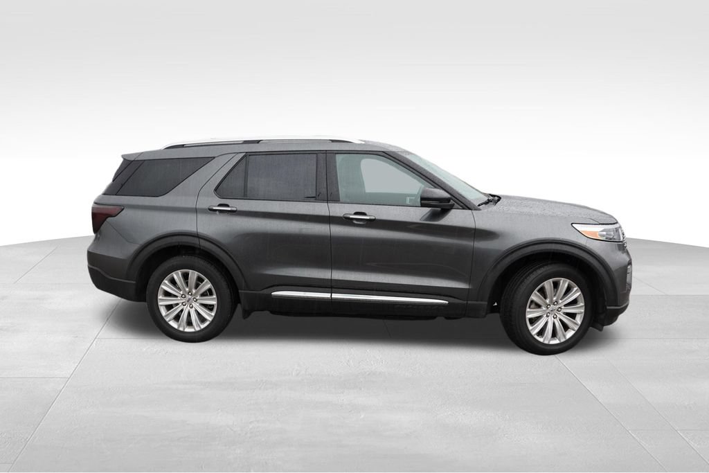 Certified 2020 Ford Explorer Limited AWD/4WD image 3